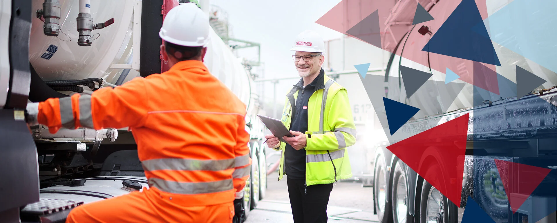 Employees of REMONDIS Industrie Service carrying out a drive-off check